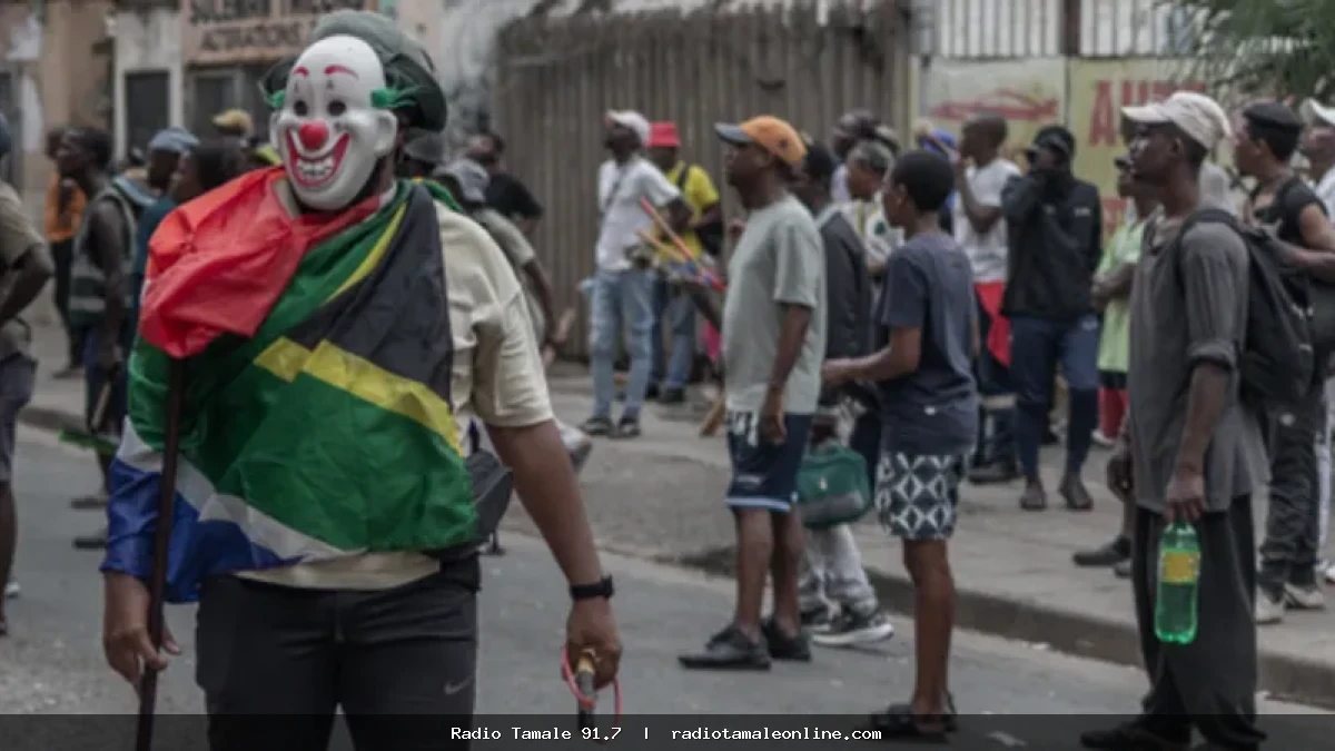 Crowd of 50 beats foreigner to death in South Africa